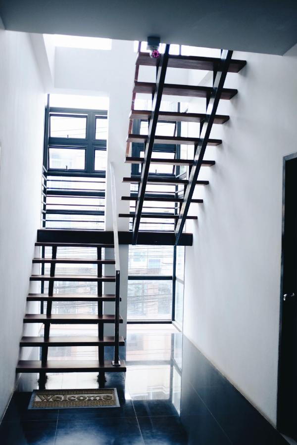 The Room Apartment สุราษฎร์ธานี ภายนอก รูปภาพ